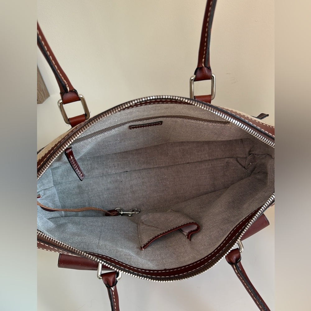 Dooney & Bourke Signature Anniversary Pocket Tote Saddle Brown Leather Handbag - Picture 14 of 16